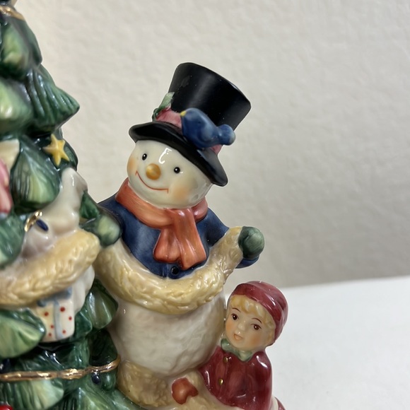 1999 Bavarian Heritage Collection Trimming the Tree Musical Vintage - Picture 5 of 14